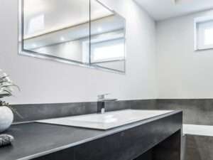 Badsanierung Lüdenscheid, Fliesenleger Märkischer Kreis, Trockenbau Lüdenscheid, Renovierung aus einer Hand, Badezimmer modernisieren in 2 Wochen, Schwitalla, Ausbau, Fliesen